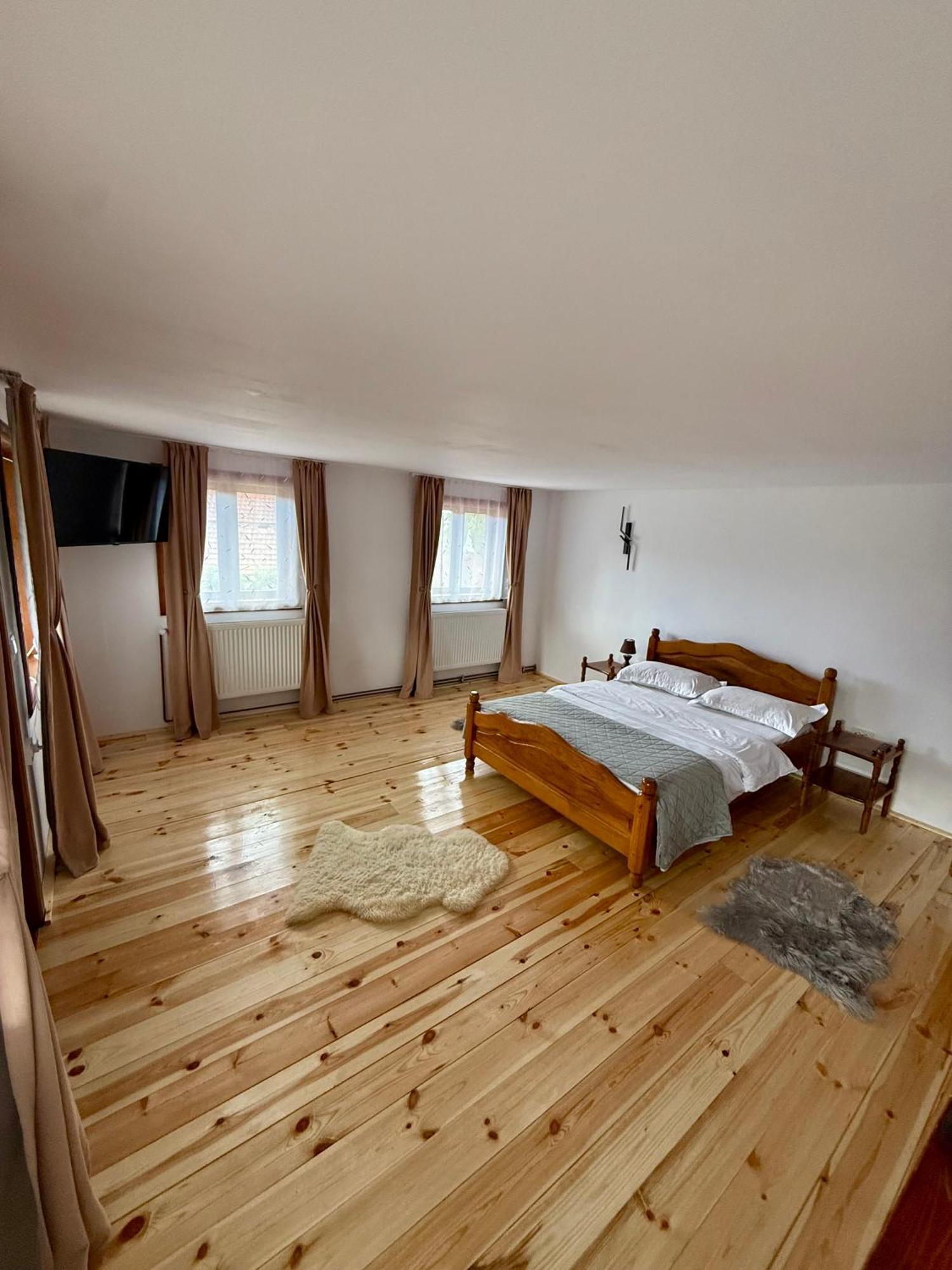 Casa De Vacanta Motata Novaci-Străini Extérieur photo